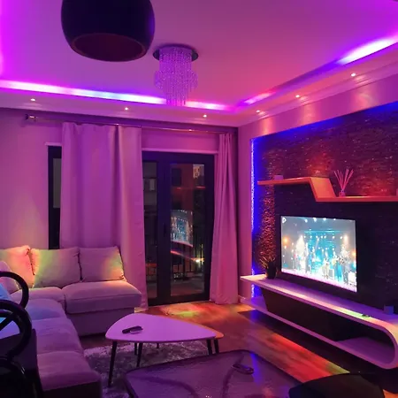 Luxurious In Apartment *